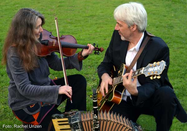 Klezmer mit dem Duo Zhok live in der Wattenbeker Räucherkate